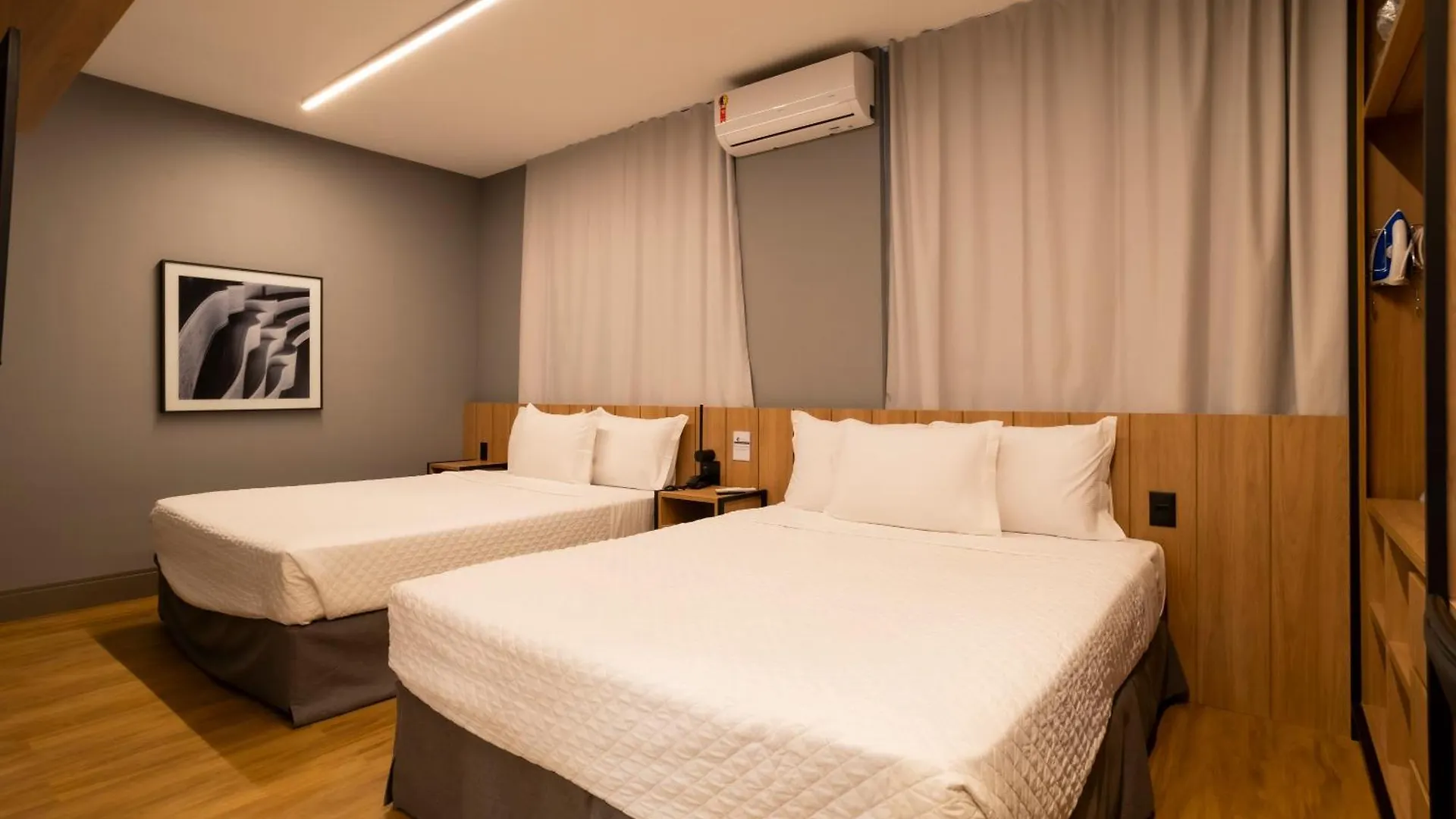 סאו פאולו You Stay At Vila Olimpia - The World 5*, סאו פאולו ברזיל